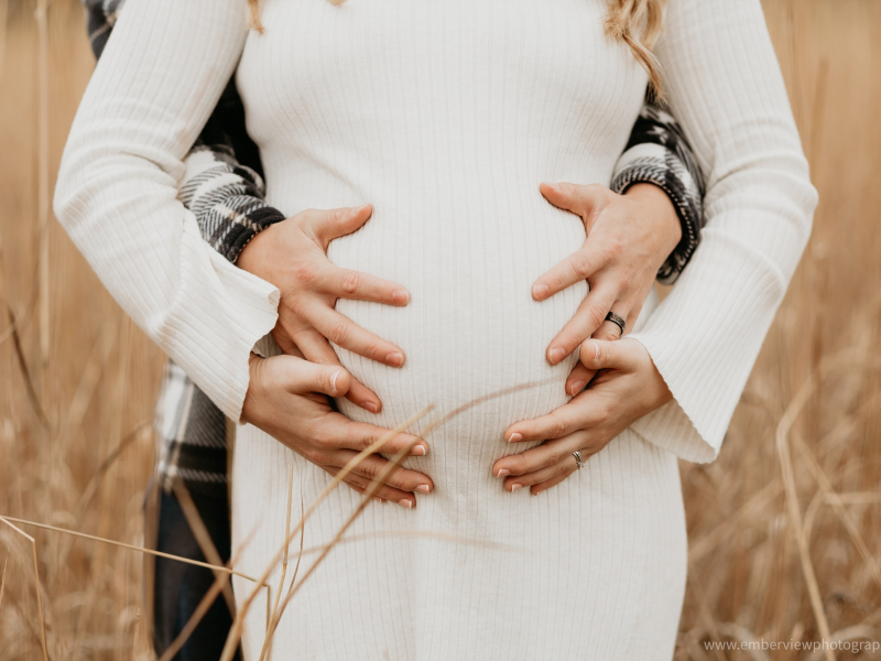 Maternity session in Huron, Ohio